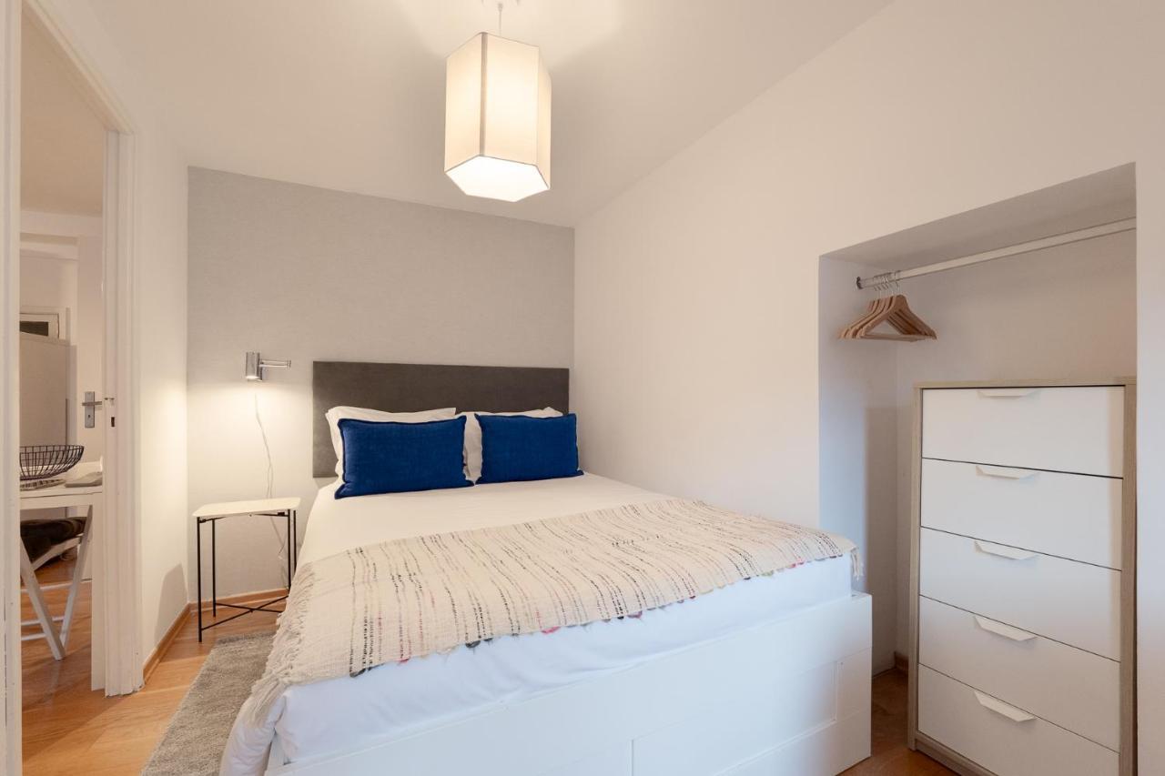 Contemporary Apartment In Chiado 3 Lissabon Buitenkant foto