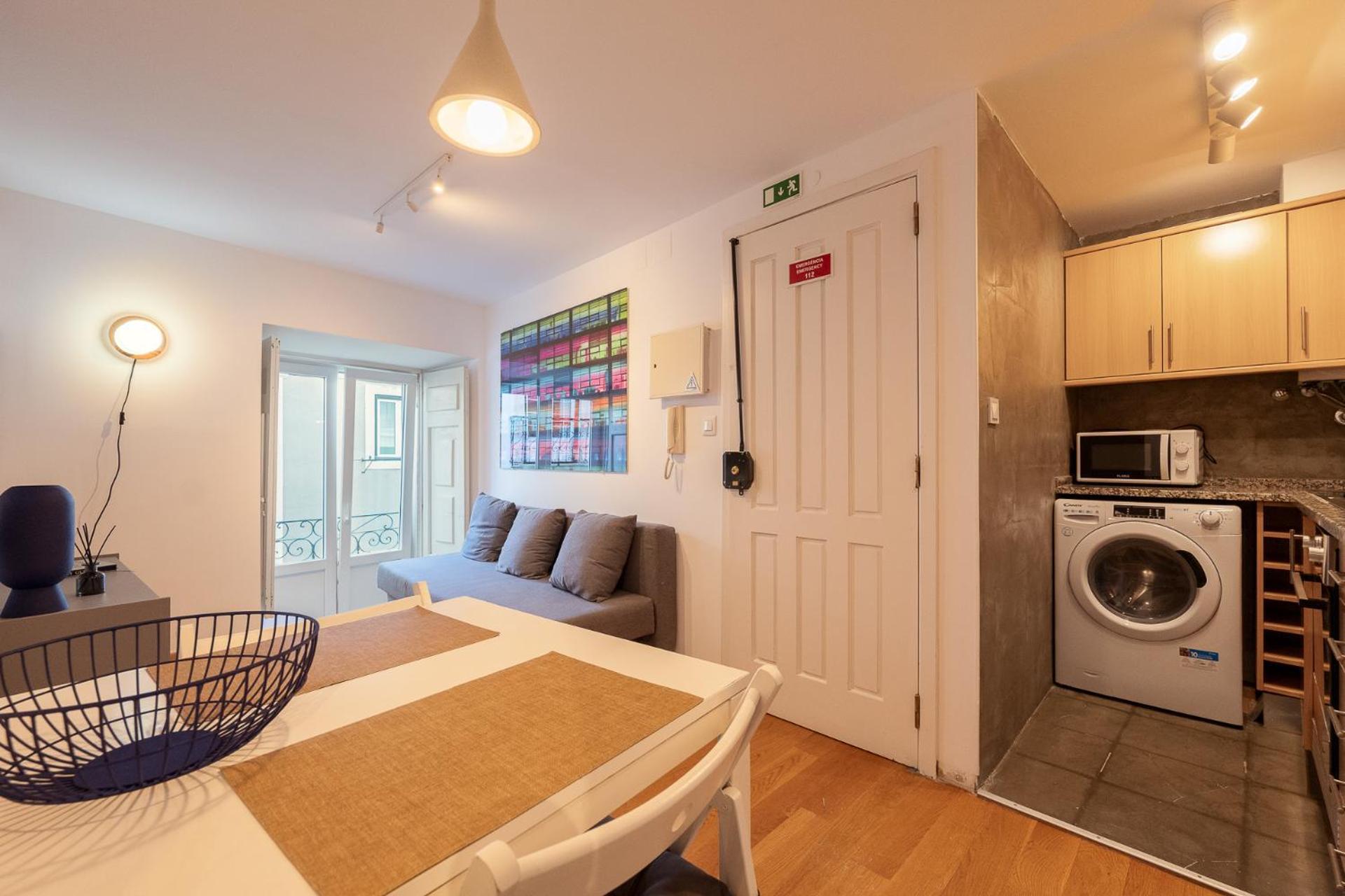 Contemporary Apartment In Chiado 3 Lissabon Buitenkant foto