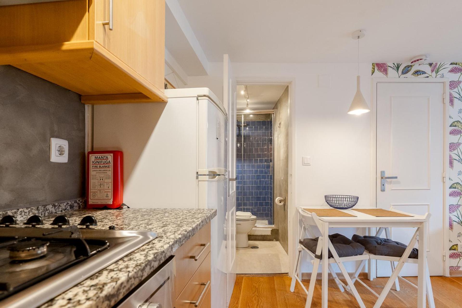 Contemporary Apartment In Chiado 3 Lissabon Buitenkant foto